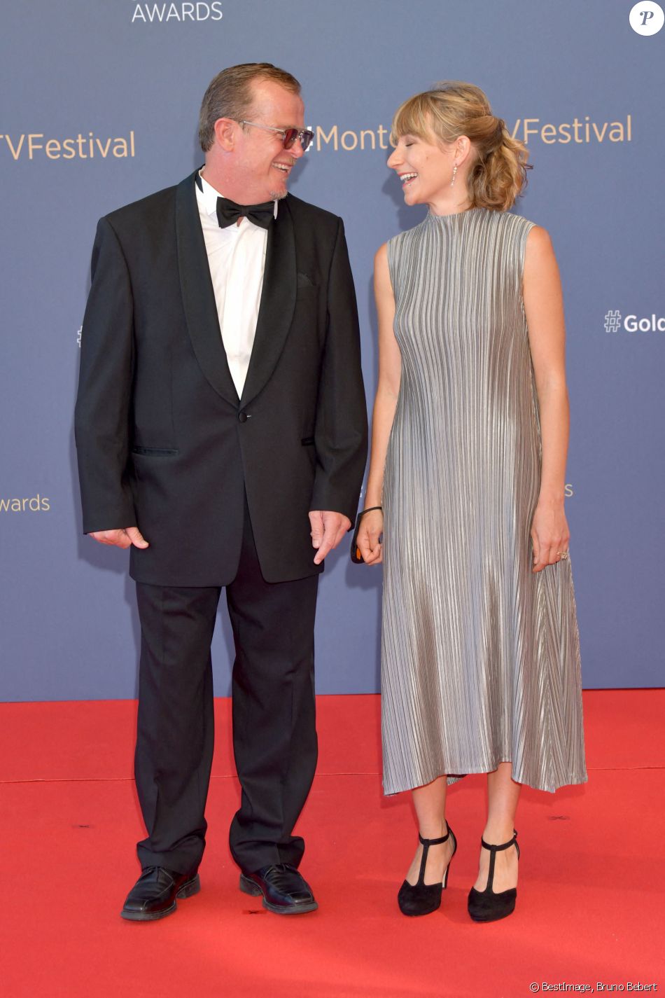 Anton Leach et Jasmine Duthie lors du photocall de la cérémonie des Nymphes d'Or du 60ème festival de télévision de Monte Carlo au Grimaldi Forum à Monaco le 22 juin 2021. © Bruno Bebert / Bestimage