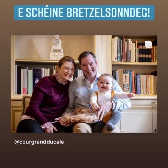 Le prince Guillaume de Luxembourg avec son épouse Stéphanie et leur fils, le prince Charles, le 14 mars 2021 sur Instagram.
