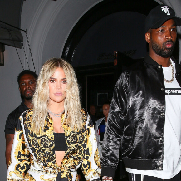 Khloe Kardashian et son compagnon Tristan Thompson quittent le restaurant Craig à West Hollywood le 17 août 2018. 