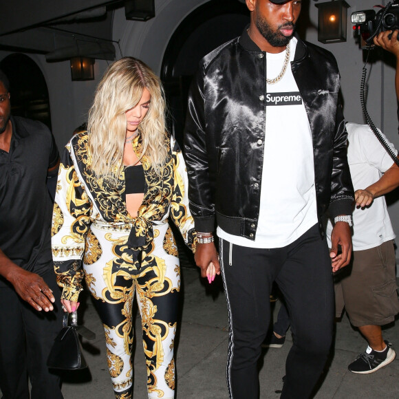 Khloe Kardashian et son compagnon Tristan Thompson quittent le restaurant Craig à West Hollywood le 17 août 2018.