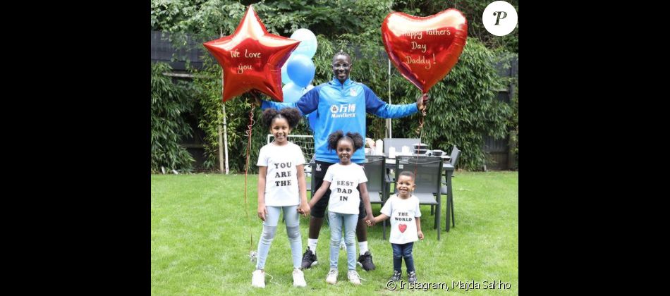 Majda Sakho, l'épouse du footballeur Mamadou Sakho, a publié dans sa story Instagram du 23 juin 2021 plusieurs photos de son mari et leurs trois enfants, Aida, Sienna et Tidiane.