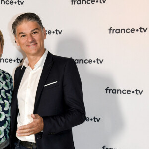 Elise Lucet, Stéphane Lippert au photocall de la conférence de presse de France 2 au théâtre Marigny à Paris le 18 juin 2019 © Coadic Guirec / Bestimage
