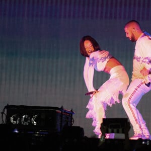 Rihanna et Drake - Cérémonie des BRIT Awards 2016 à l'O2 Arena à Londres, le 24 février 2016. 