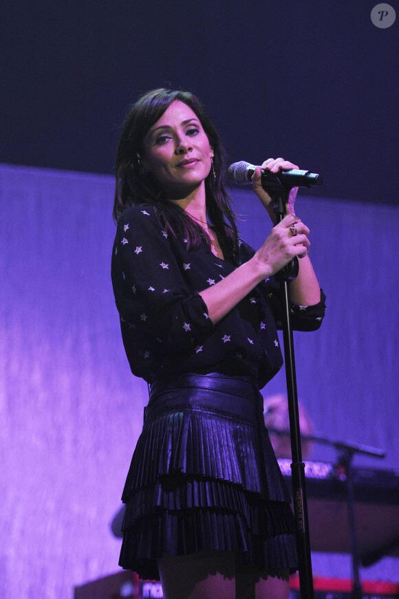Natalie Imbruglia en concert à l'Arena O2 à Londres. Le 17 décembre 2015 