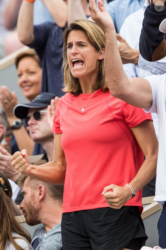 Amélie Mauresmo dans les tribunes lors des internationaux de tennis de Roland Garros à Paris, France, le 31 mai 2019. © Jacovides-Moreau/Bestimage 