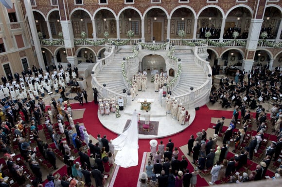 Charlene Wittstock et le prince Albert de Monaco lors de leur mariage religieux à Monaco, le 2 juillet 2011.