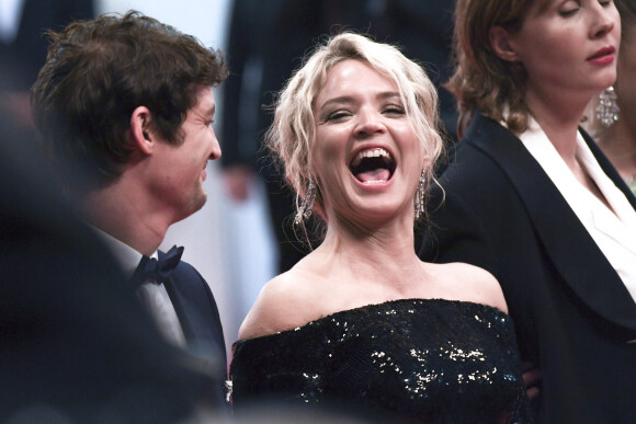 Virginie Efira et son compagnon Niels Schneider - Première de "Sibyl" lors du 72e Festival International du Film de Cannes, le 24 mai 2019.