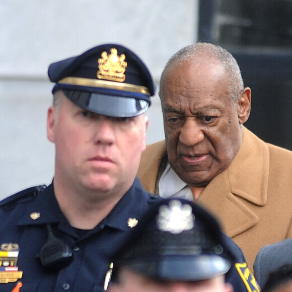 Bill Cosby à la sortie du tribunal au 4ème jour de son procès pour agressions sexuelles à Norristown, le 12 avril 2018.
