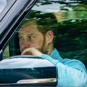 Le prince Harry, duc de Sussex, quitte Frogmore Cottage à Windsor, après une quarantaine de cinq jours liée à l'épidémie de coronavirus (Covid-19) suite à son retour des Etats-Unis. Le Britannique a pris part aux WellChild Awards à Kew Gardens, à Londres.