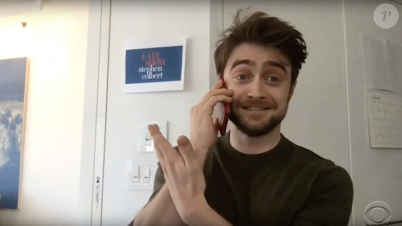 Daniel Radcliffe dans l'émission de Stephen Colbert. Londres, le 1 er avril 2020.