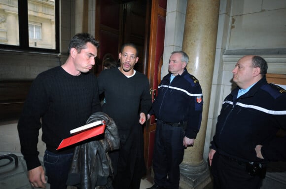 JoeyStarr quitte la 10e chambre correctionnelle du Tribunal de Grande Instance de Paris, le 13 fevrier 2009. Il était soupconné de coups et blessures sur son ex-compagne Leïla Sy (née Leïla Dixmier).