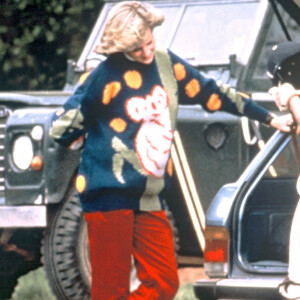 Archives - Le prince Charles et Diana Spencer à Windsor pour des matches de polo. 