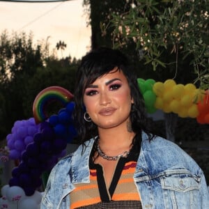 Demi Lovato - Les célébrités assistent à la soirée "Pride 2021" de Vas J Morgan à Los Angeles, le 17 juin 2021.