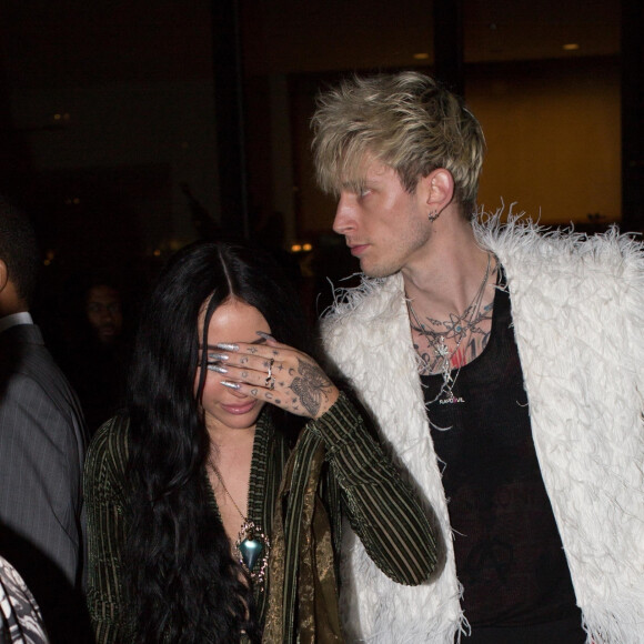 Noah Cyrus et Machine Gun Kelly arrivent à l'after party Sony lors de la 62ème édition de la soirée des Grammy Awards au Raleigh Studios de Los Angeles, Californie, Etats-Unis, le 26 janvier 2020.