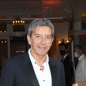 Michel Cymes lors de la soirée de gala "Enfance Majuscule" à la salle Gaveau à Paris le 15 juin 2021. © Coadic Guirec / Bestimage