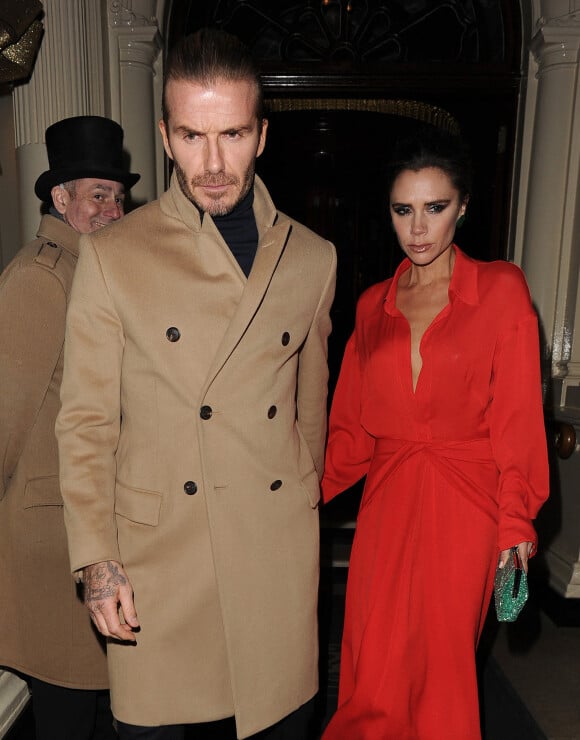 David Beckham et sa femme Victoria quittent l'hôtel "The Connaught" à Londres, le 14 décembre 2017.