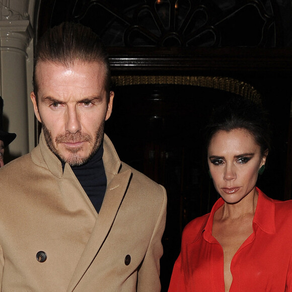 David Beckham et sa femme Victoria quittent l'hôtel "The Connaught" à Londres, le 14 décembre 2017.