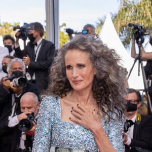 Andie MacDowell - Montée des marches du film " Annette " lors de la cérémonie d'ouverture du 74ème Festival International du Film de Cannes. Le 6 juillet 2021 © Borde-Jacovides-Moreau / Bestimage 