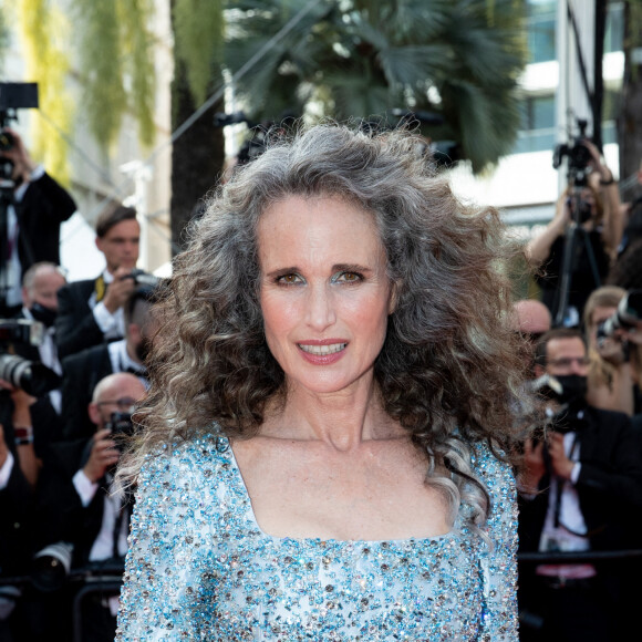 Andie MacDowell - Montée des marches du film " Annette " lors de la cérémonie d'ouverture du 74ème Festival International du Film de Cannes. Le 6 juillet 2021 © Borde-Jacovides-Moreau / Bestimage 