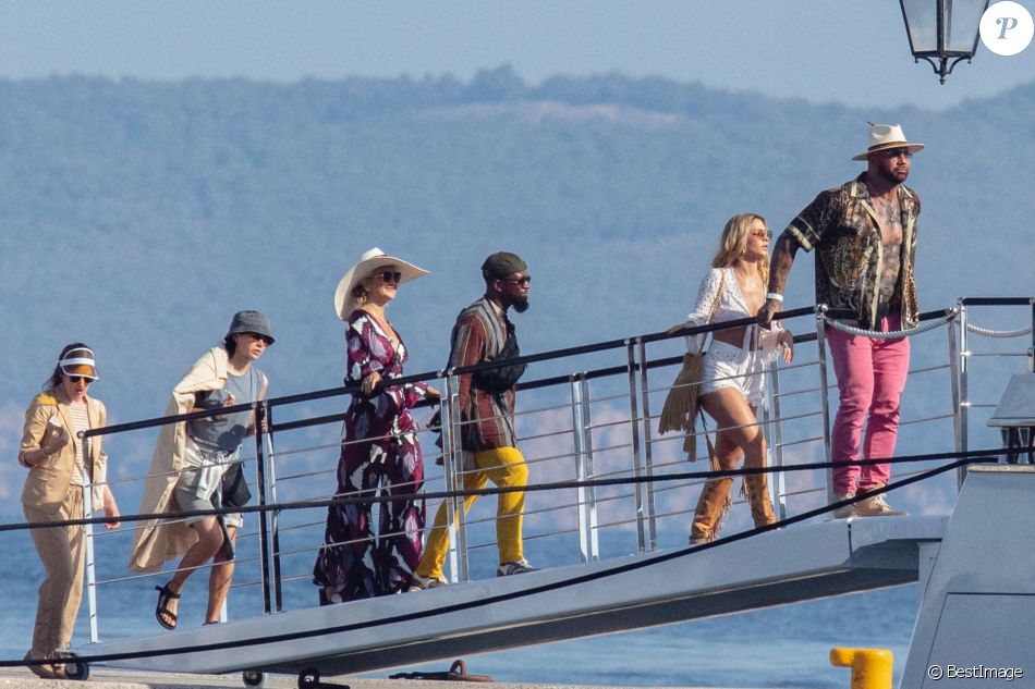 Kate Hudson : Maman canon en bikini, elle s'éclate en vacances : le