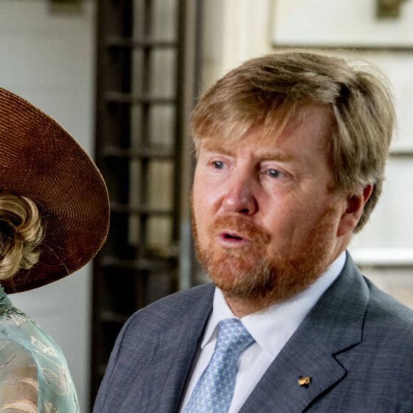 Le roi Willem-Alexander et la reine Maxima des Pays-Bas font une déclaration suite à la blessure par balles du journaliste néerlandais Peter R. de Vries lors de leur visite d'Etat de trois jours en Allemagne, le 7 juillet 2021.