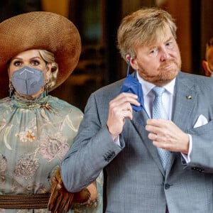 Le roi Willem-Alexander et la reine Maxima des Pays-Bas font une déclaration suite à la blessure par balles du journaliste néerlandais Peter R. de Vries lors de leur visite d'Etat de trois jours en Allemagne, le 7 juillet 2021.