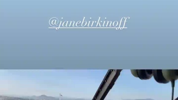 Jane Birkin arrive en hélico à Cannes !
