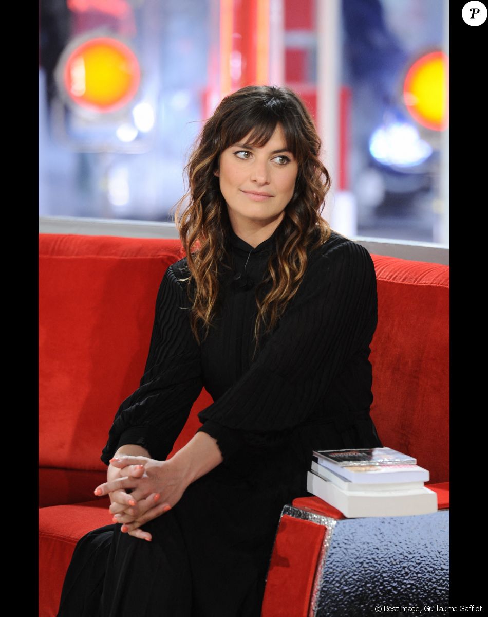 Exclusif - Laetitia Milot - Enregistrement de l'émission "Vivement Dimanche prochain" présentée par M.Drucker et diffusée le 23 mai 2021 sur France 2. Le 11 mai 2021 © Guillaume Gaffiot / Bestimage