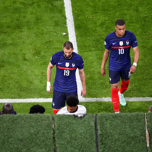 Kylian Mbappé et Karim Benzema lors du match de l'UEFA Euro 2020 opposant l'Allemagne à la France au stade Allianz Arena à Munich, Allemagne, le 15 juin 2021. © Anthony Bibard/Panoramic/Bestimage
