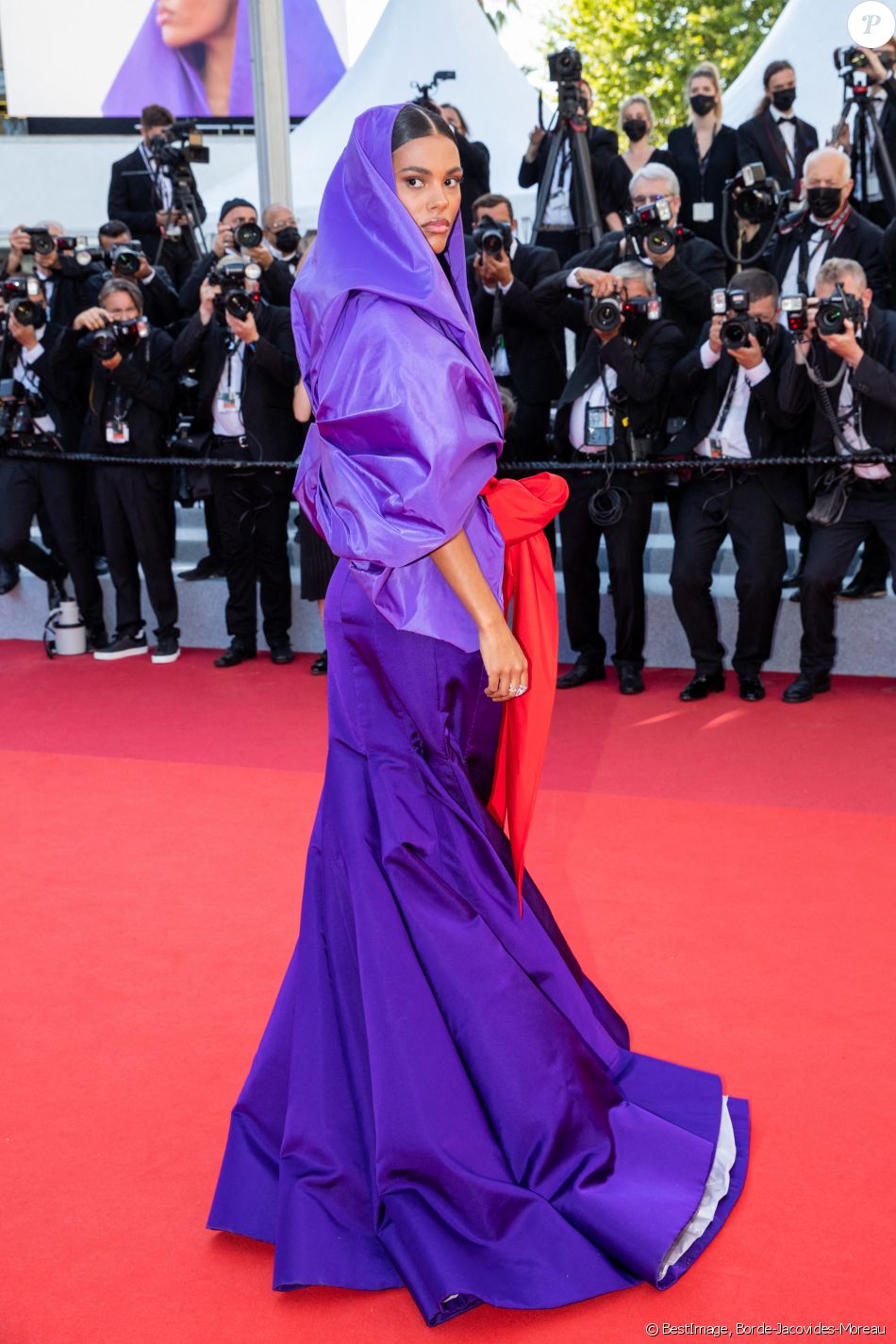 Tina Kunakey - Montée des marches du film "Benedetta" lors du 74ème Festival International du Film de Cannes. Le 9 juillet 2021 © Borde-Jacovides-Moreau / Bestimage