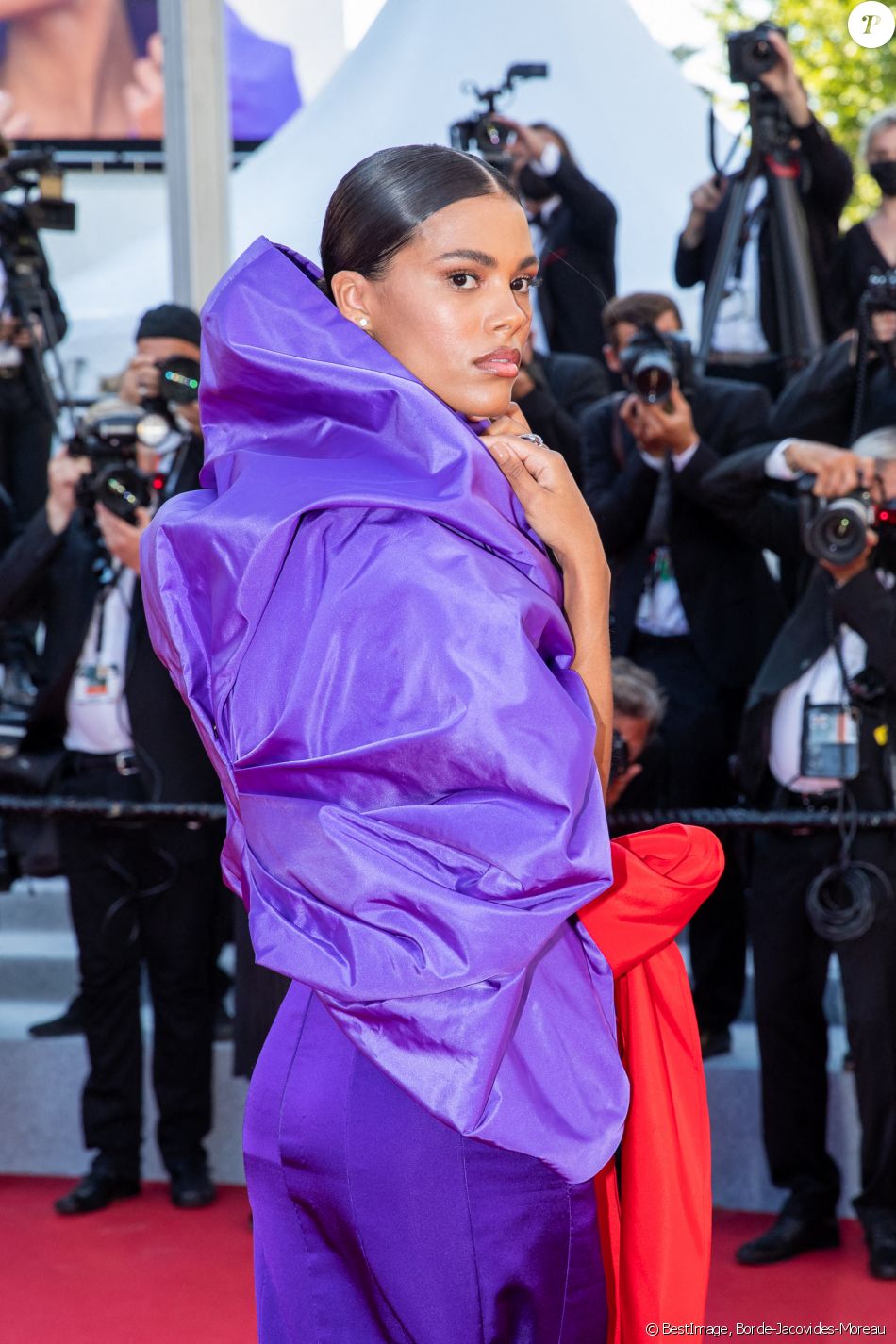 Tina Kunakey - Montée des marches du film "Benedetta" lors du 74ème Festival International du Film de Cannes. Le 9 juillet 2021 © Borde-Jacovides-Moreau / Bestimage
