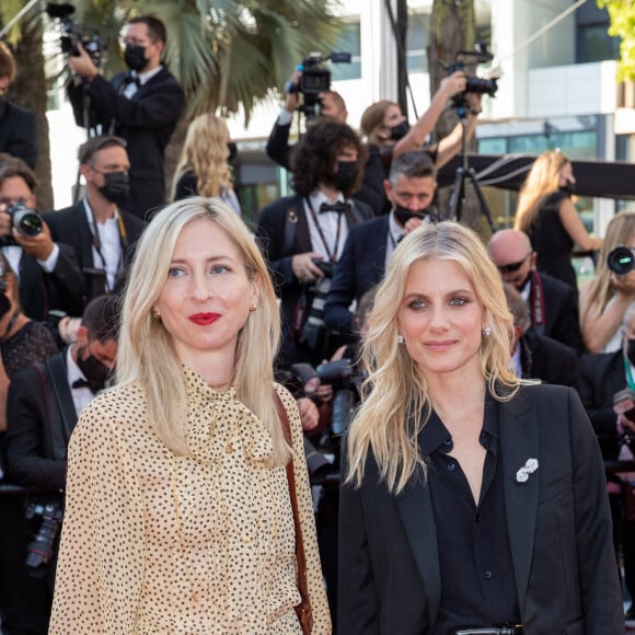 Jessica Hausner et Mélanie Laurent habillées en Céline - Montée des marches du film "Benedetta" lors du 74ème Festival International du Film de Cannes. Le 9 juillet 2021 © Borde-Jacovides-Moreau / Bestimage 