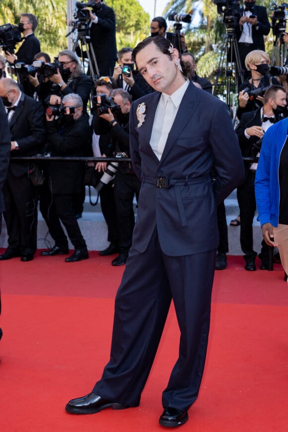 Nicolas Maury - Montée des marches du film "Benedetta" lors du 74ème Festival International du Film de Cannes. Le 9 juillet 2021 © Borde-Jacovides-Moreau / Bestimage 