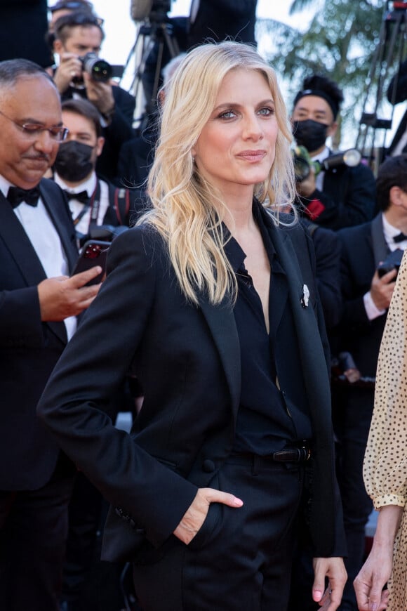 Mélanie Laurent en Céline - Montée des marches du film "Benedetta" lors du 74ème Festival International du Film de Cannes. Le 9 juillet 2021 © Borde-Jacovides-Moreau / Bestimage 