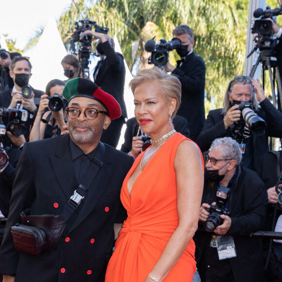 Spike Lee, Président du jury et sa femme Tonya Lewis Lee - Montée des marches du film " Benedetta " lors du 74ème Festival International du Film de Cannes. Le 9 juillet 2021 © Borde-Jacovides-Moreau / Bestimage