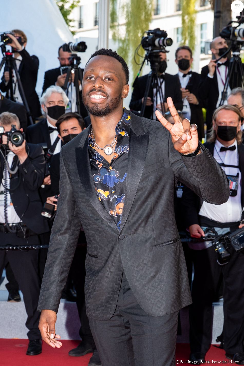 Dadju - Montée des marches du film " Benedetta " lors du 74ème Festival International du Film de Cannes. Le 9 juillet 2021 © Borde-Jacovides-Moreau / Bestimage