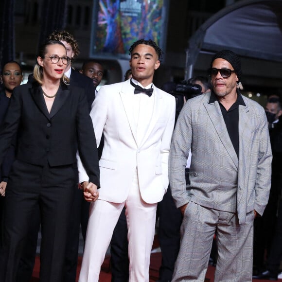 Audrey Estrougo, Theo Christine, JoeyStarr - Montée des marches du film " Suprêmes" lors du 74ème Festival International du Film de Cannes. Le 10 juillet 2021 © Borde-Jacovides-Moreau / Bestimage 