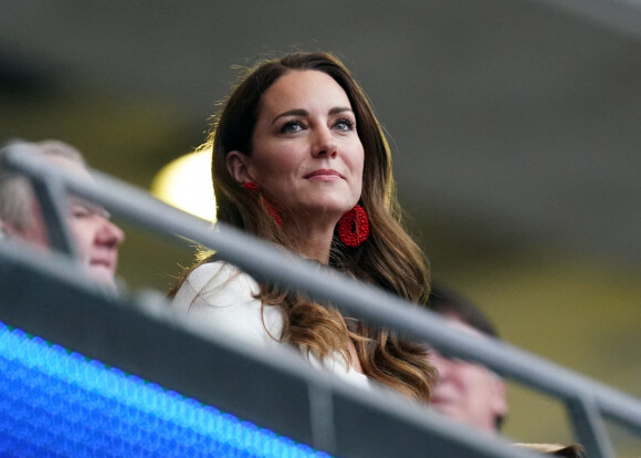 Kate (Middleton), duchesse de Cambridge , assiste à la finale de l'Euro 2020 opposant l'Angleterre à l'Italie au stade de Wembley. Londres, le 11 juillet 2021.