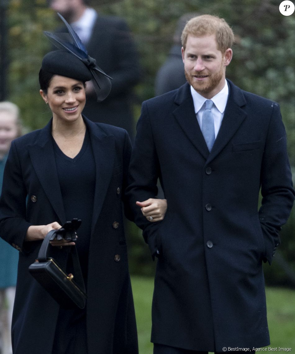 Le prince Harry, duc de Sussex et sa femme Meghan Markle, la duchesse de Sussex enceinte se rendent à la messe de Noël à l'église Sainte-Marie-Madeleine à Sandringham, le 25 décembre 2018.