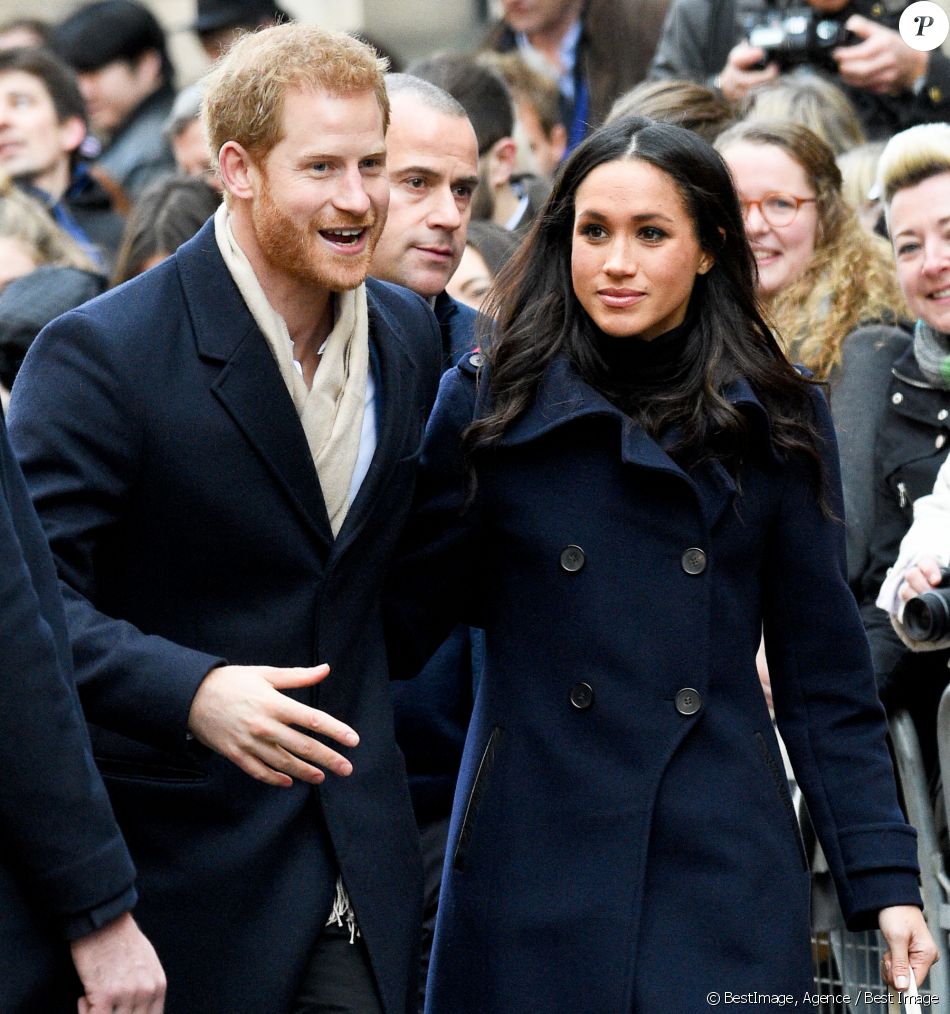 Le prince Harry et sa fiancée Meghan Markle arrivent au "Nottingham Contemporary" pour la journée mondiale de la lutte contre le Sida à Nottingham le 1er decembre 2017.