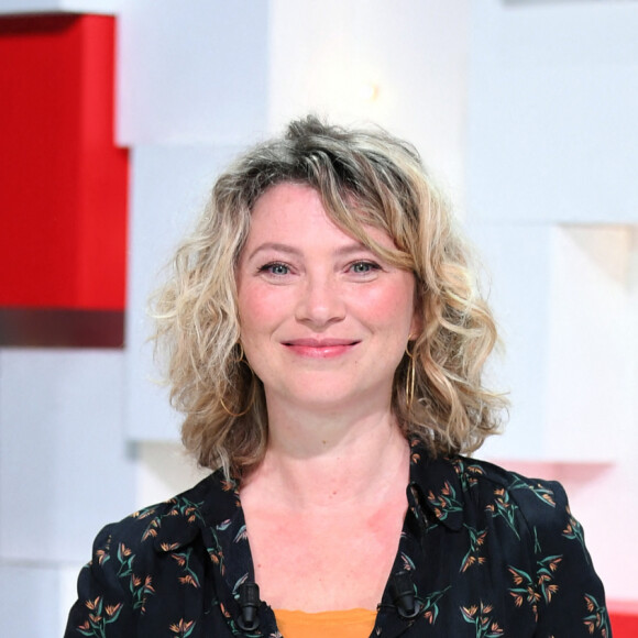 Cécile Bois - Enregistrement de l'émission "Vivement Dimanche prochain" au studio Gabriel à Paris. Le 10 avril 2019. © Guillaume Gaffiot / Bestimage