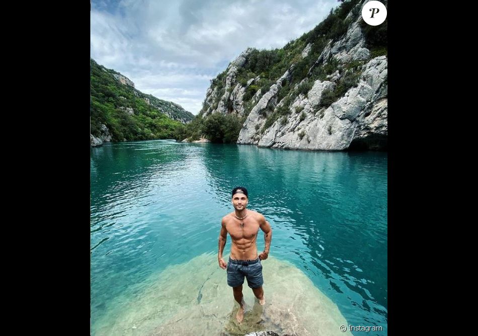 Bastien de "Secret Story" pose sur Instagram, mai 2021