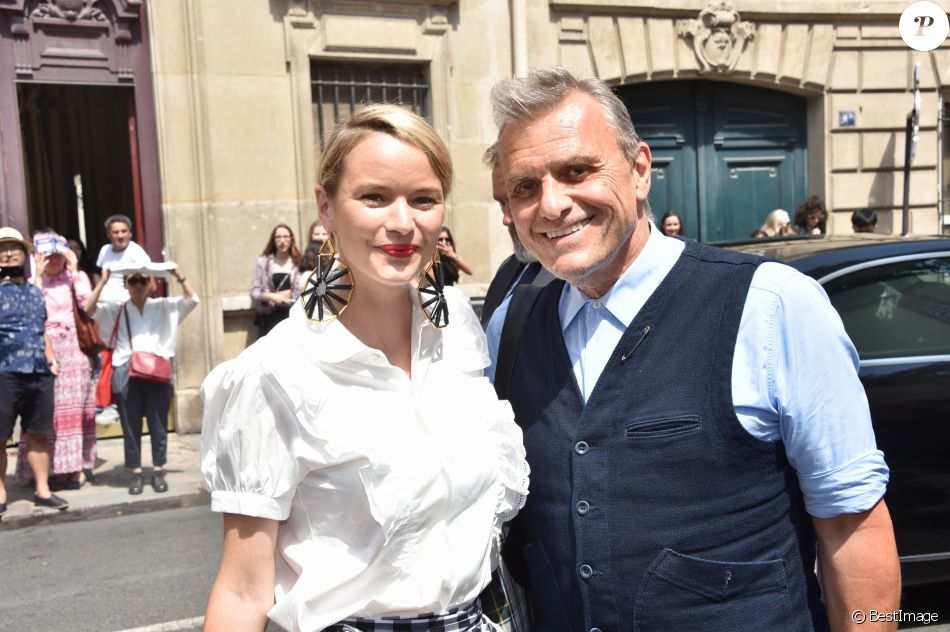Pauline De Drouas et son compagnon Jean-Charles de Castelbajac - Arrivées au défilé de mode "Christian Dior", collection Haute-Couture automne-hiver 2018/2019, à Paris. Le 2 juillet 2018 © CVS-Veeren / Bestimage