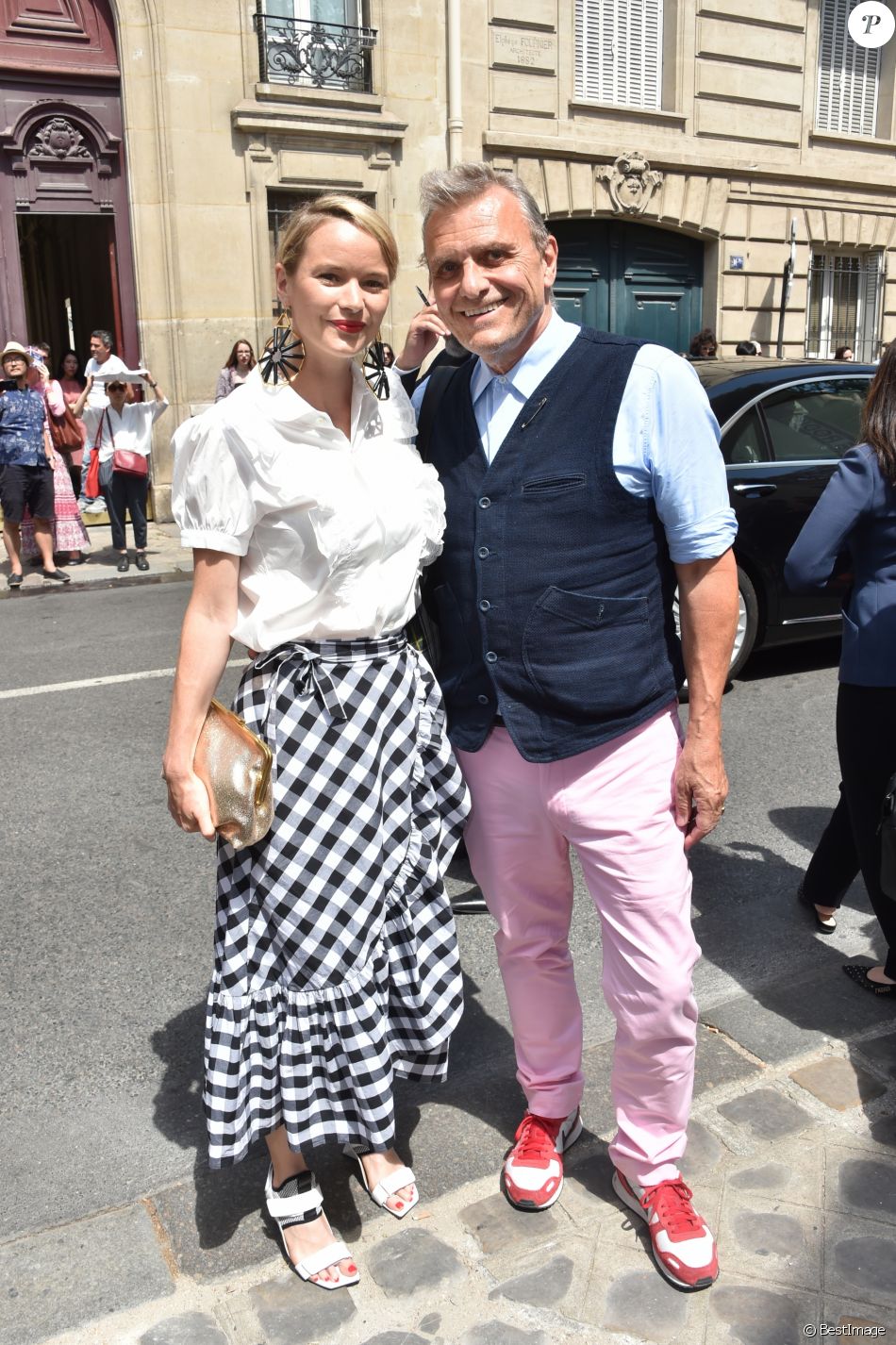 Pauline De Drouas et son compagnon Jean-Charles de Castelbajac - Arrivées au défilé de mode "Christian Dior", collection Haute-Couture automne-hiver 2018/2019, à Paris. Le 2 juillet 2018 © CVS-Veeren / Bestimage