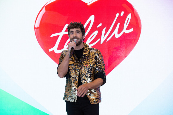le chanteur espagnol Agustin Galiana ( parrain du Télévie 2020 ) lors de la 32ème édition du Télévie, l'opération de récolte de dons de RTL Belgium au profit du Fonds de la recherche scientifique (FNRS) pour aider la lutte contre la leucémie et le cancer. Belgique, Bruxelles, le 19 septembre 2020