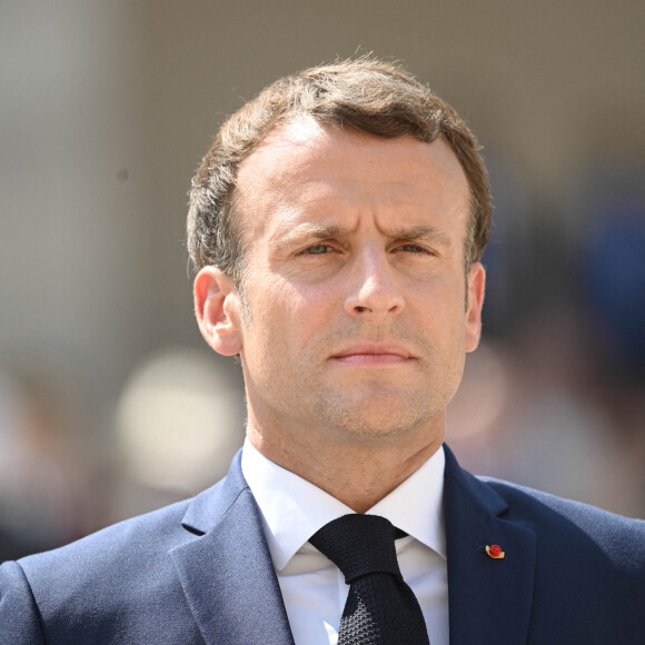 Le président de la République, Emmanuel Macron lors de la cérémonie d'adieu aux armes du Général François Lecointre, à l'hôtel national des Invalides le 21 juillet 2021 © Eliot Blondet / Pool / Bestimage