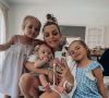 Alexia Mori avec ses trois enfants, Louise, Margot et Camille