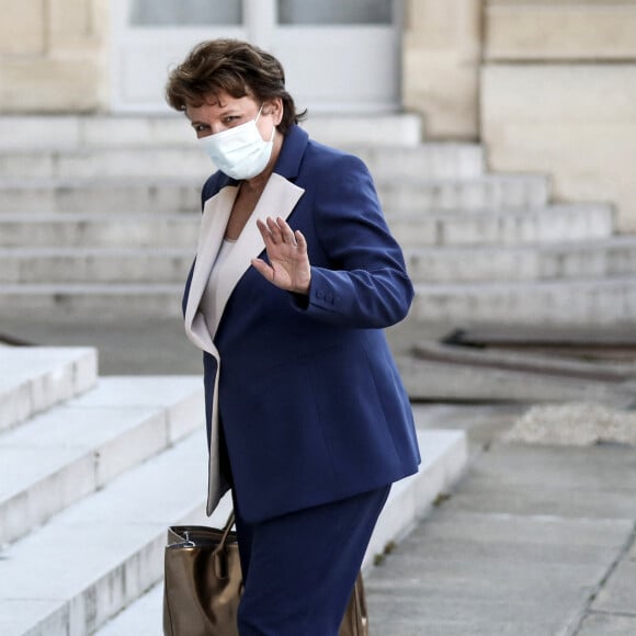 Roselyne Bachelot, ministre de la Culture à son arrivée au conseil des ministres du 19 juillet 2021, au palais de l'Elysée, à Paris. © Stéphane Lemouton / Bestimage