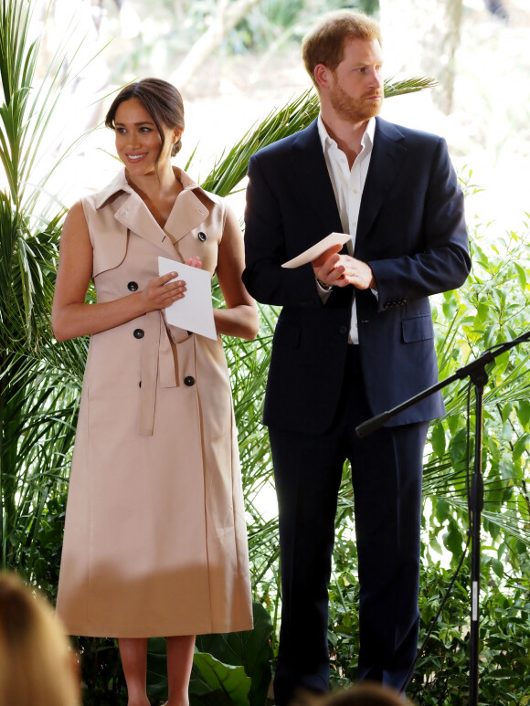 Meghan Markle, duchesse de Sussex, et le prince Harry, duc de Sussex, lors de la réception "Creative Industries and Business" à Johannesburg. Le 2 octobre 2019.