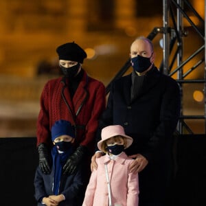 Le prince Albert II de Monaco, sa femme la princesse Charlene et leurs enfants le prince héréditaire Jacques et la princesse Gabriella - Célébration de la Sainte Dévote, à Monaco le 26 janvier 2021. © Olivier Huitel / Pool Monaco /Bestimage